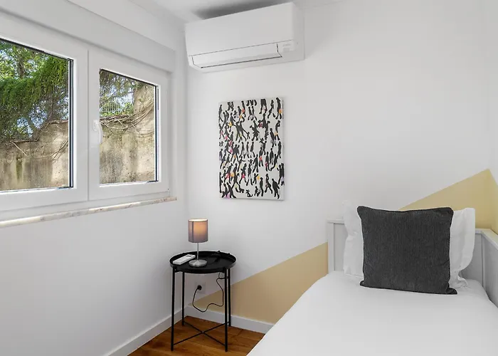 Whome Peaceful Family Away From Noise Apartment Algés